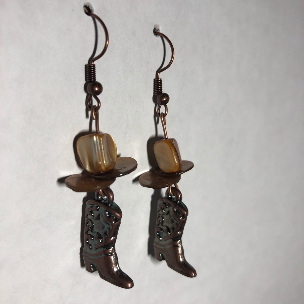 Cowgirl hat & boot earrings.